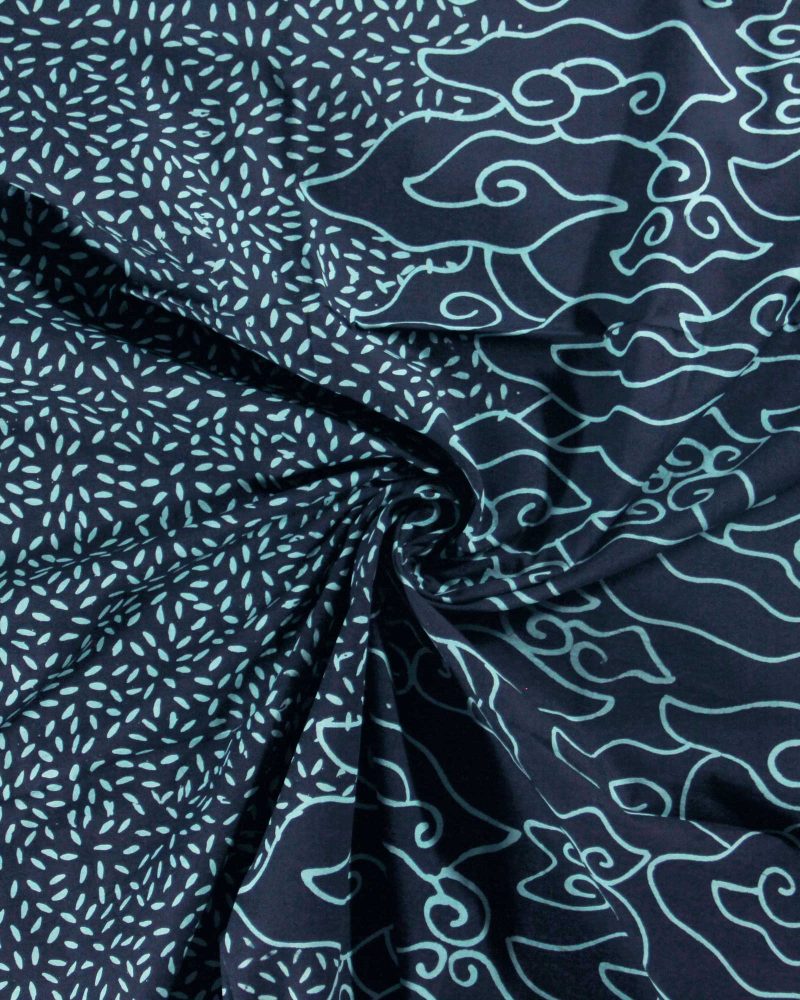 Batik Tulis Mega Mendung Dasar Hitam Kombinasi Beras Tumpah - Hijau Tosca
