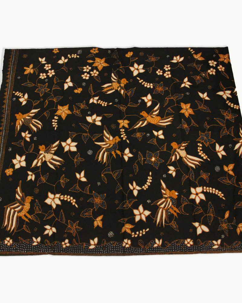 Batik Salma Kain Batik Tulis Cirebon Warna Hitam Sogan Gold 1