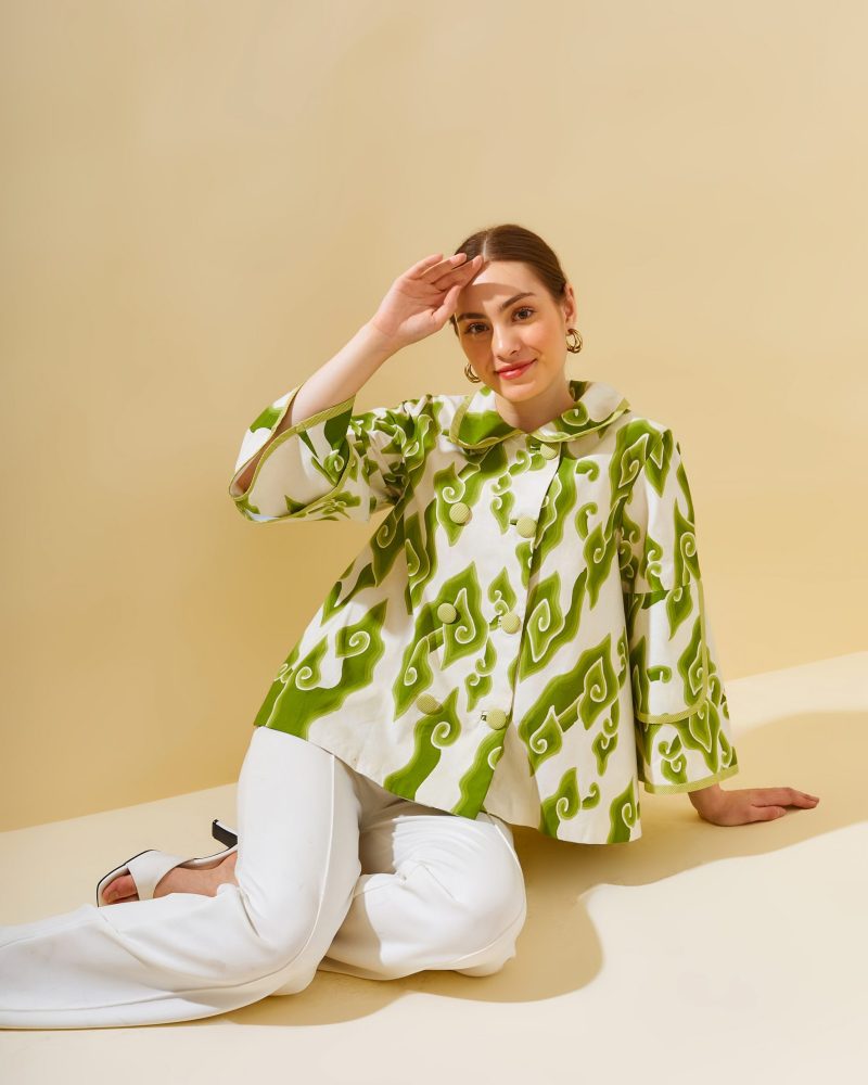 Batik Salma Blouse Kancing Mega Mendung Hijau 4