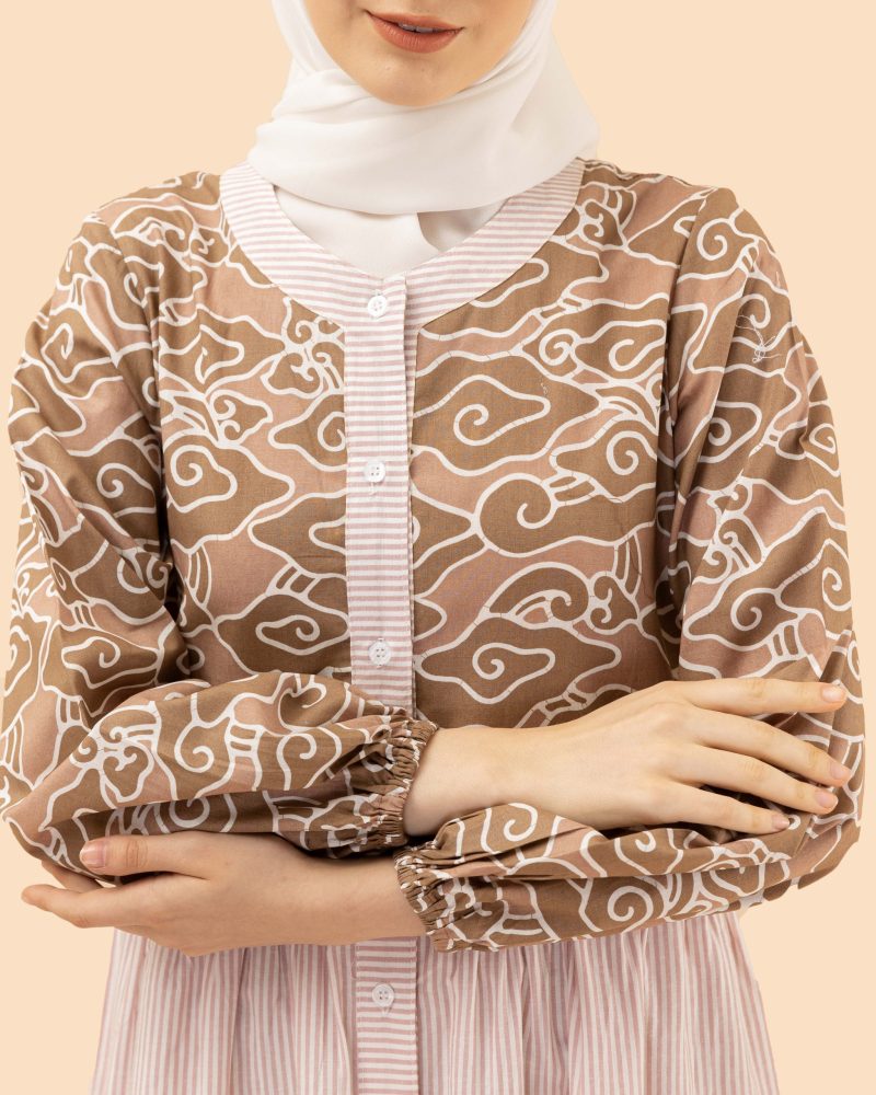 gamis mega mendung comb lurik- coklat 1