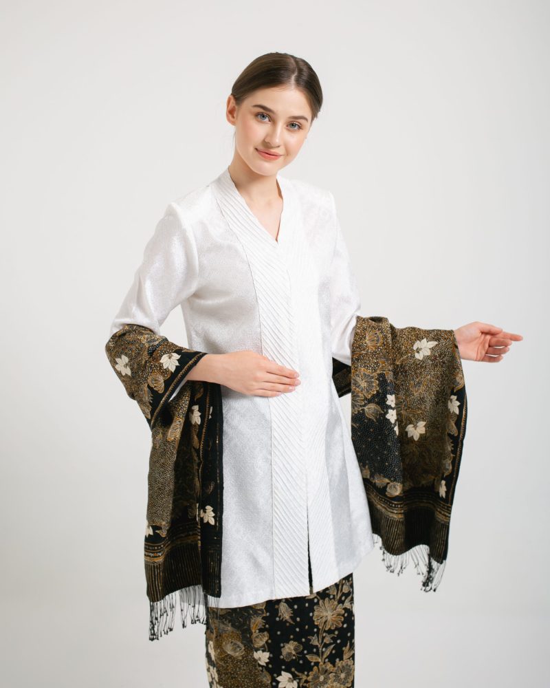Batik Salma Sarung Selendang Tenun Baron 3