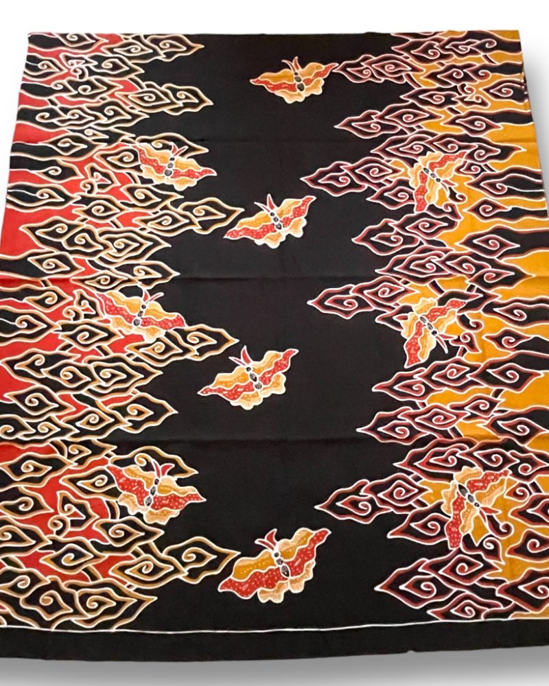 Kain Batik Tulis Mega Mendung Kombinasi Kupu 5